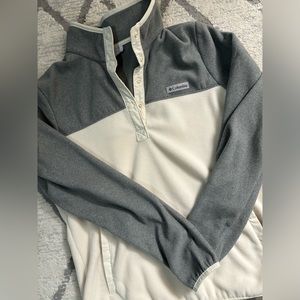 WOMEN’S COLUMBIA FLEECE